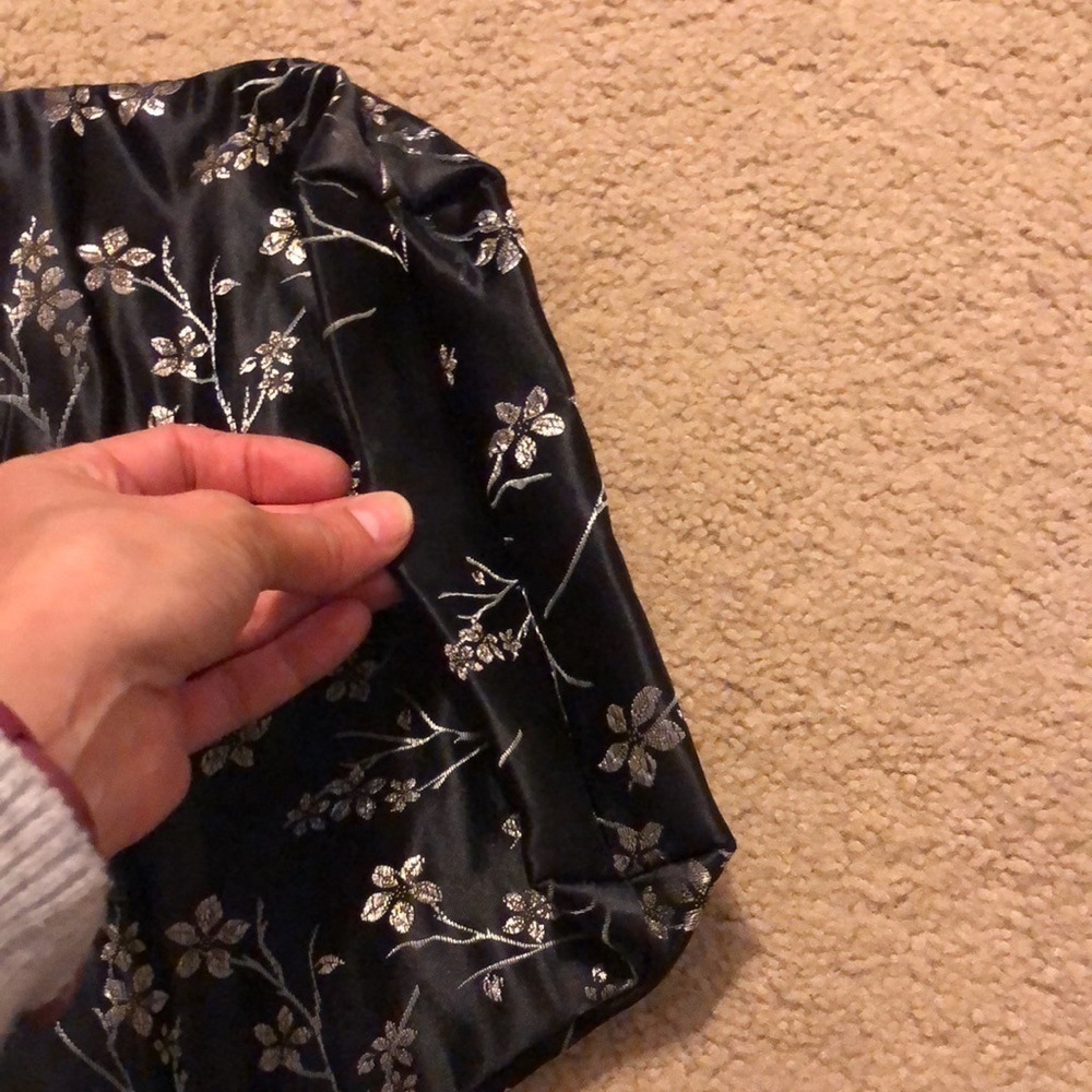 NWOT black and silver purse - Picture 4 of 4